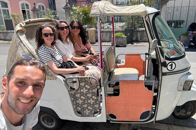 Tuk-Tuk Lisbon: Alfama, Viewpoints & Local Flavors - São Roque hides its best features indoors