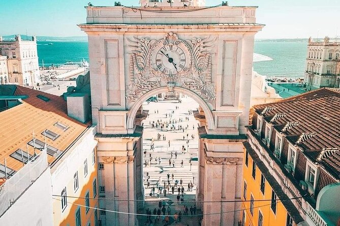 Tuk-Tuk Lisbon Tour 1 - 3hours - Three viewpoints with three different faces of Lisbon