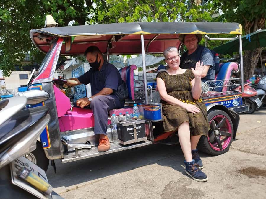 Tuk-Tuk, Longtail-boat and Rickshaw Bangkok jungle Tour - Khlong Toey Market puts real Bangkok on the table