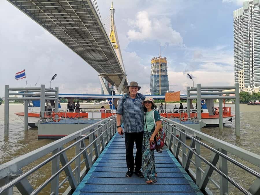 Tuk-Tuk, Longtail-boat and Rickshaw Bangkok jungle Tour - The floating market depends on your day