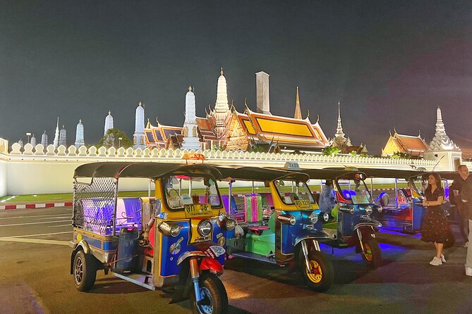Tuk-tuk Private Tour in Bangkok by Night with Chinatown meal - Saphan Taksin to Wat Arun by river