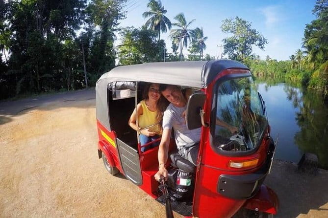 Tuk Tuk Rent In Sri Lanka - Key points at a glance