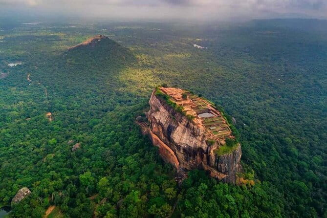 Tuk Tuk Rent In Sri Lanka - Who will enjoy this more than a normal tour