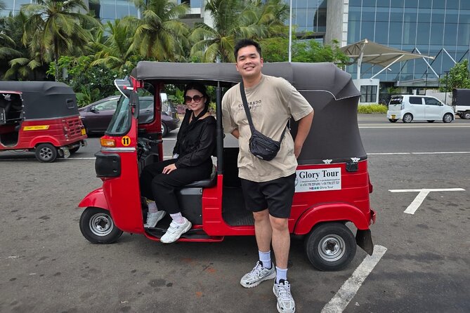 Tuk Tuk safari capital Colombo (Food and Entry Fees) Including - Independence Square and Galle Face Green