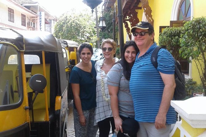 Tuk-Tuk Shopping Tour in Kochi – Spices,Crafts,Silks & Souvenirs - Mattancherry: start with the streets, not a showroom