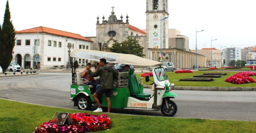 Tuk Tuk Tour in Aveiro - Infante D. Pedro’s Park brings a change of pace