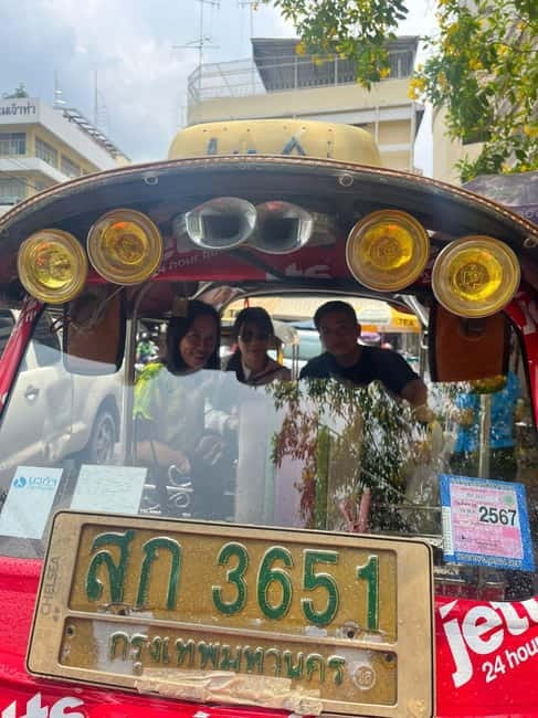 Tuk Tuk Tour in Bangkok - The back lanes and the engine-parts market
