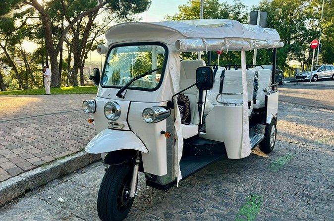 Tuk-tuk tour of downtown Madrid - Starting near the Arab Walls