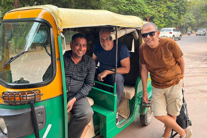 Tuk Tuk Tour of Taj Mahal With Experienced Driver - Why a private tuk tuk works well in Agra