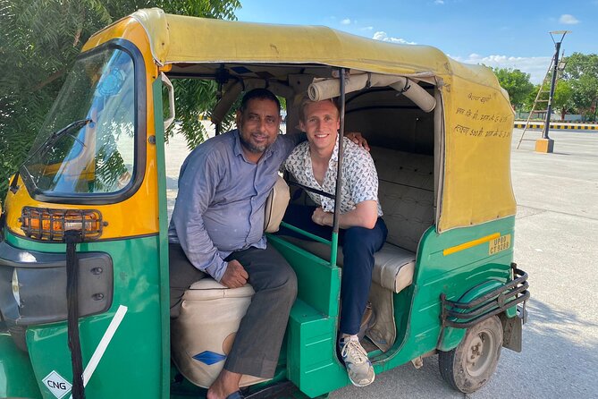 Tuk Tuk Tour of Taj Mahal With Experienced Driver - Agra Fort: Mughal power in red sandstone