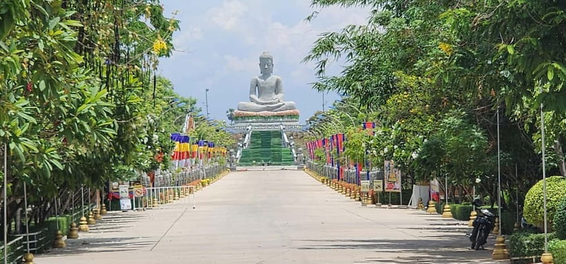 Tuk-Tuk Tour to Silk Island & Udong Mountain - Should you book it?