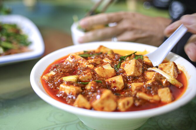Tuktuk Food Tour Through Chengdu's Local Eats - Riding through Chengdu by tuk-tuk