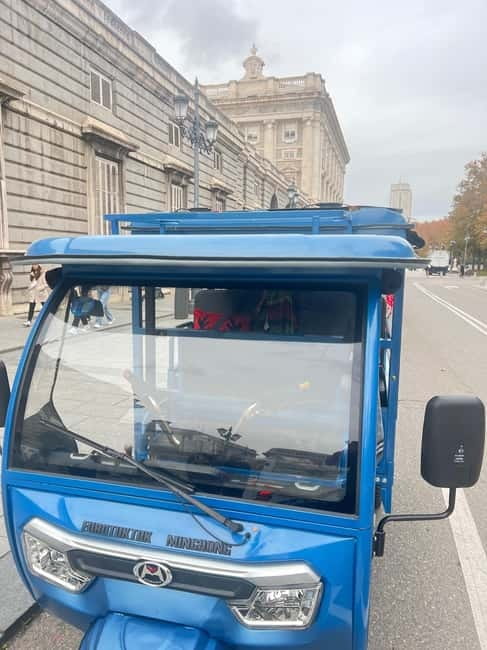 Tuktuk historical tour of Madrid 1 Hr in a fun and original way - A lively first look at central Madrid
