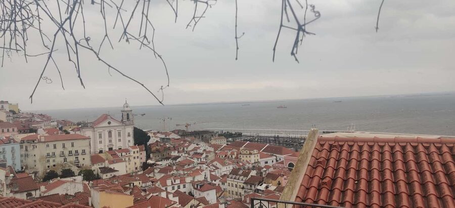 TukTuk: Old Town (Alfama) Extended Private Tuk-Tuk Tour - What the two-hour route actually gives you