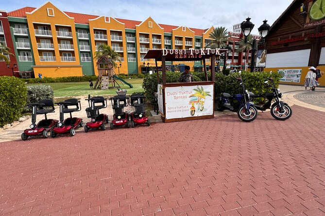 TukTuk’s Adventure Fun Tour in Curaçao - The guides shape the experience