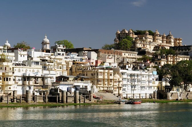 Udaipur sightseeing by tuk tuk or car - Key points at a glance