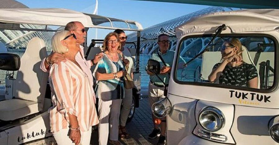 Valencia: Complete Tuk-Tuk Tour Around the City - Why this tuk-tuk route works for a first day