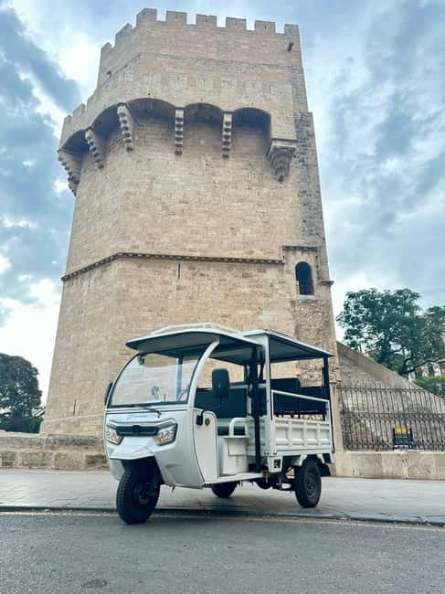 Valencia: Full 2-Hour Tuk Tuk Tour - Why two hours works well in Valencia