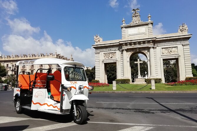 Valencia: Tuk Tuk Historical Tour - Photo stops and the one-hour pace