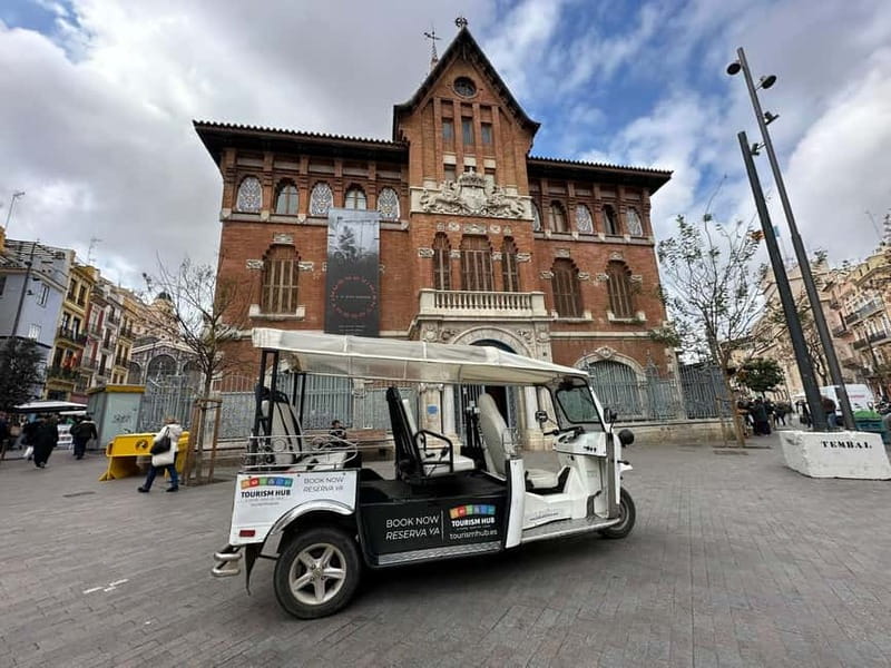 Valencia: Visit the Historic Center of Valencia by Tuk Tuk - Serranos Towers and the old city edge