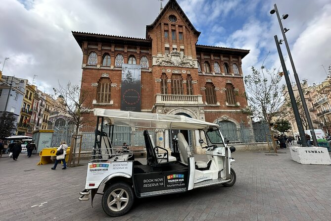 Valencia: Visit the Historic Center of Valencia in Tuk Tuk - The small-group setup and comfort