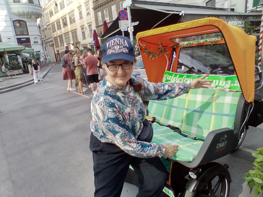 Vienna: Tour RAXI (electric rickshaw) 3 hours in Vienna - What the RAXI feels like in real use