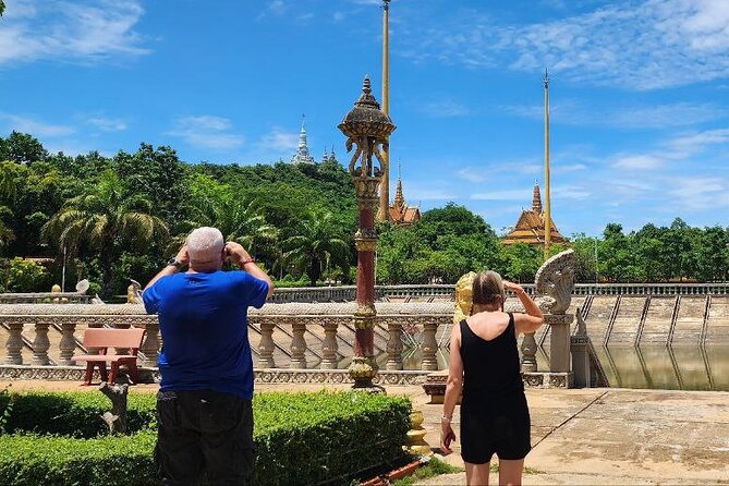 Visit Phnom Udong and Silk Island by Khmer Traditional Tuk-Tuk - Crossing the Mekong to Silk Island