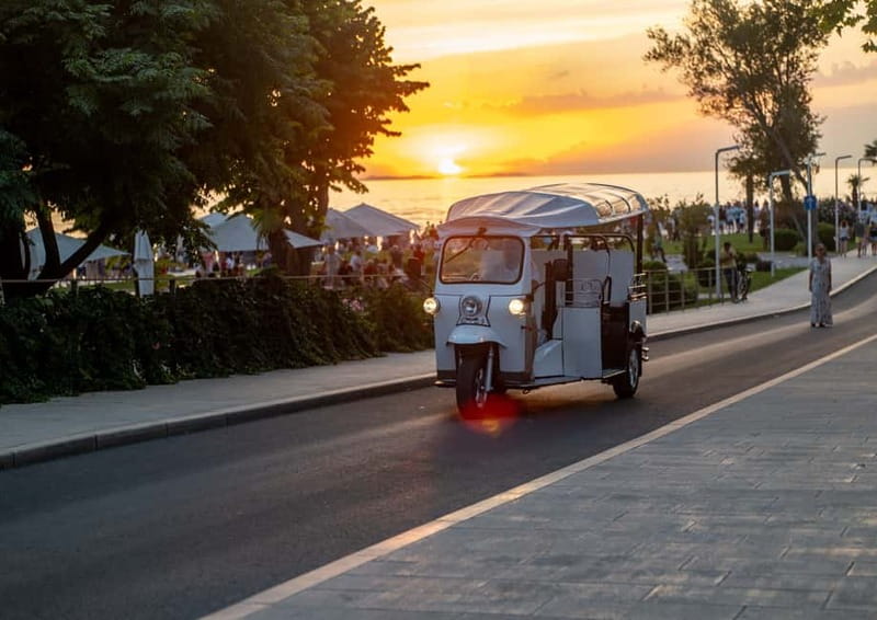 Zadar: Panorama Eco Tuk Tuk Tour - Twenty minutes among Roman remains